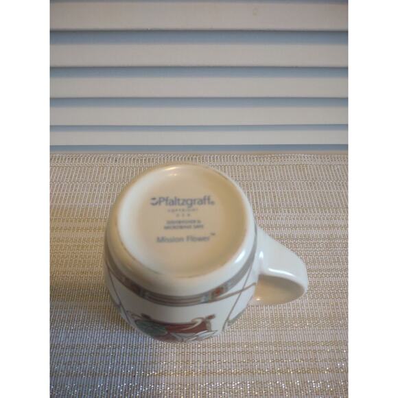 Pfaltzgraff USA MISSION FLOWER Stoneware Creamer Milk Pitcher 4.25" tall - Picture 6 of 6